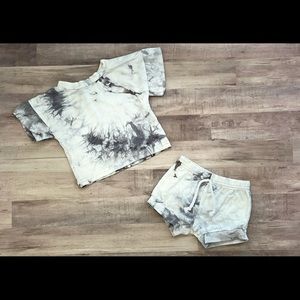Gray Marvle baby short set